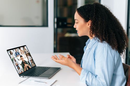 Online communication with counsellor